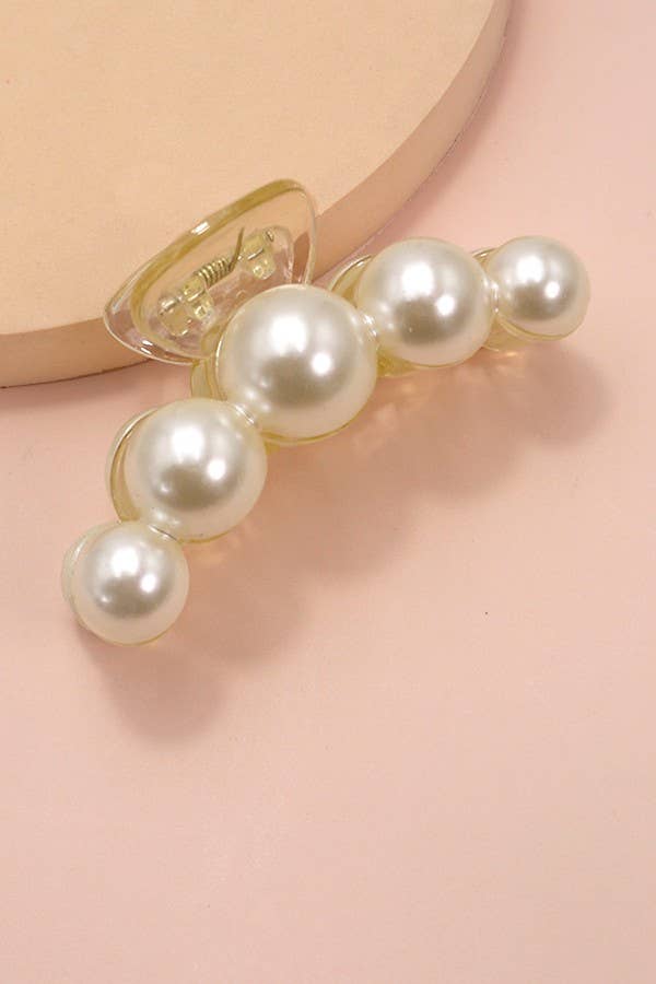 Classic Pearl Hair Claw Clip